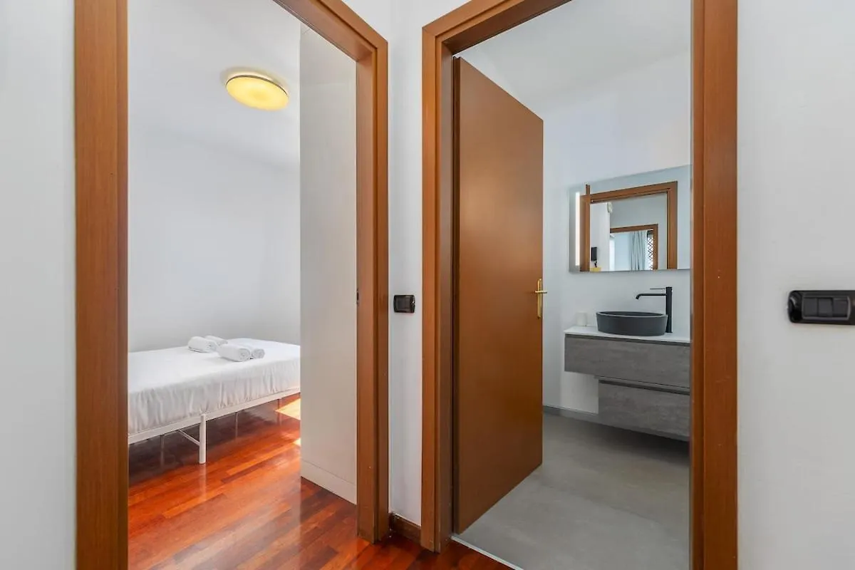 Villa - Free Parking - Garden - Quiet Segrate Italien